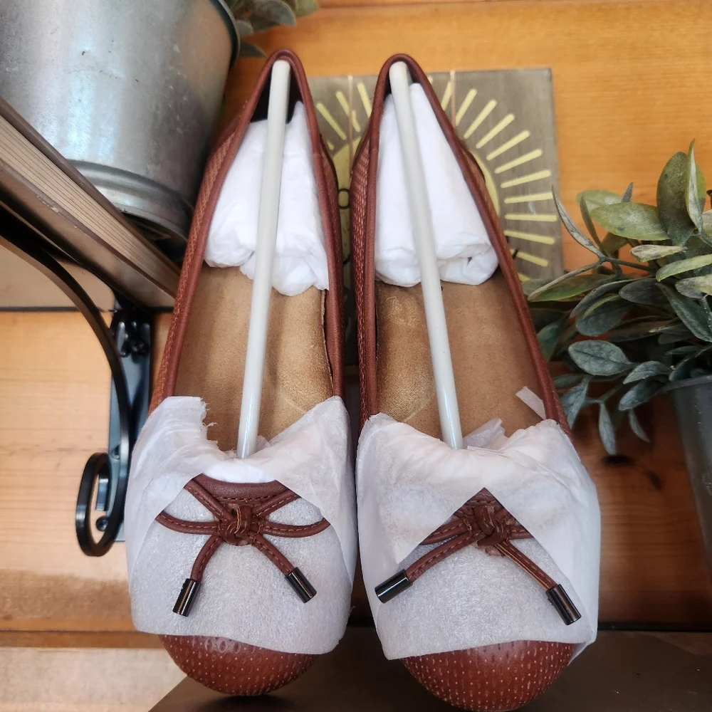SoftWalk 💜 NWT Napa Embossed Ballet Flat Brandy Brown Leather Shoe Comfort 5.5M